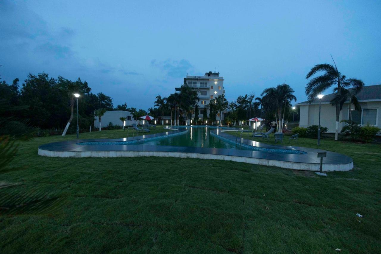 Samudra Resorts And Spa Puri Ngoại thất bức ảnh
