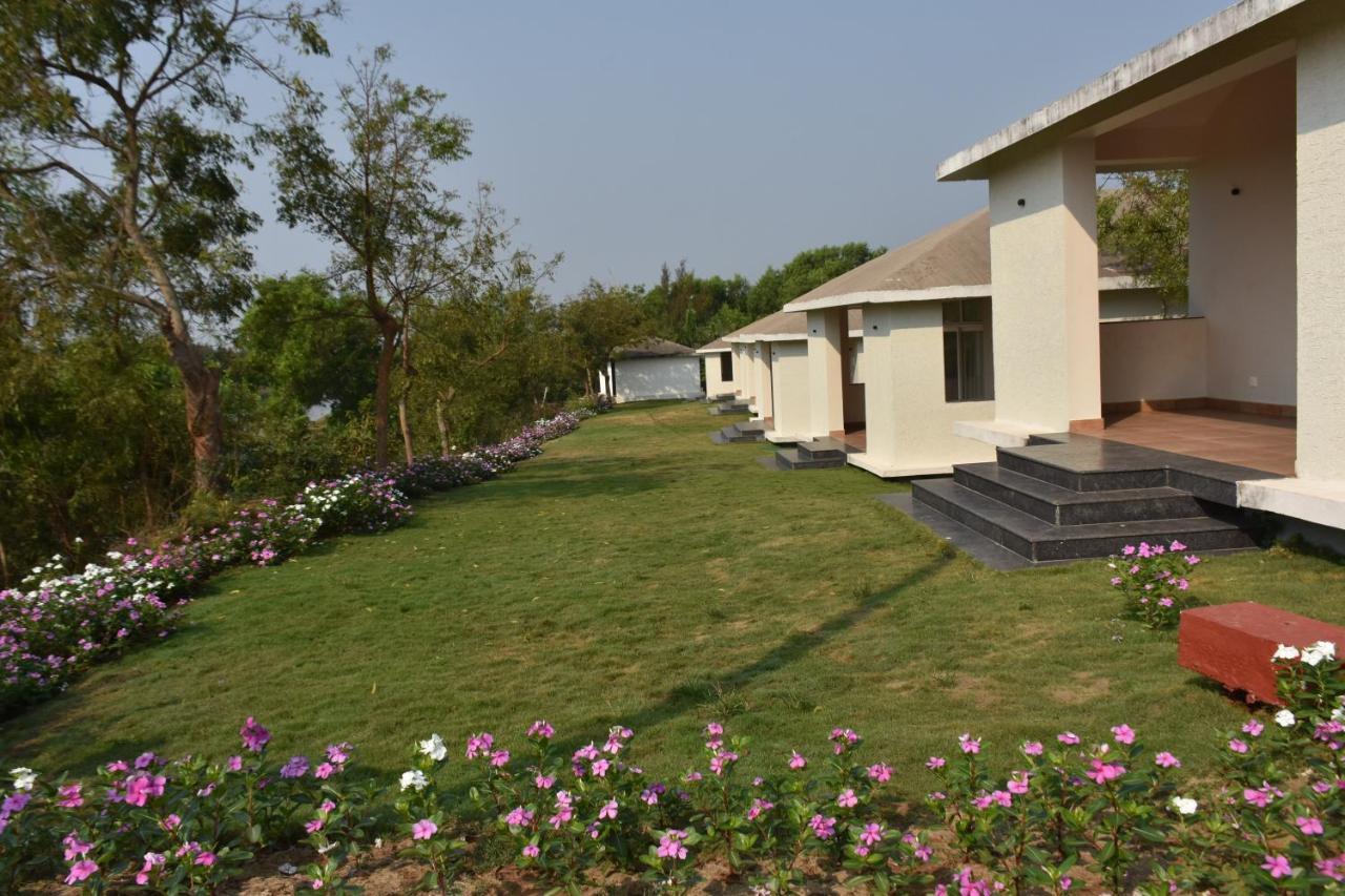 Samudra Resorts And Spa Puri Ngoại thất bức ảnh